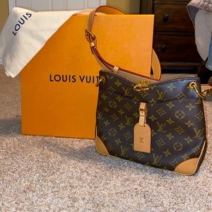 Louis Vuitton Odéon PM M45354 Authentic has chip
